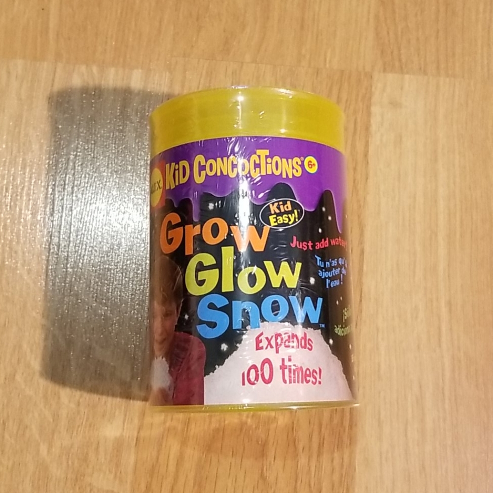 Alex Grow Glow Snow 6+ Expandable play snow kit